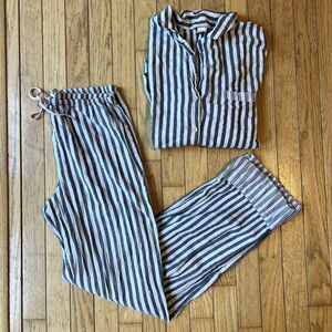 Victoria's Secret Striped Blue White Long Sleeve Pajama Set Woman's-Size M
